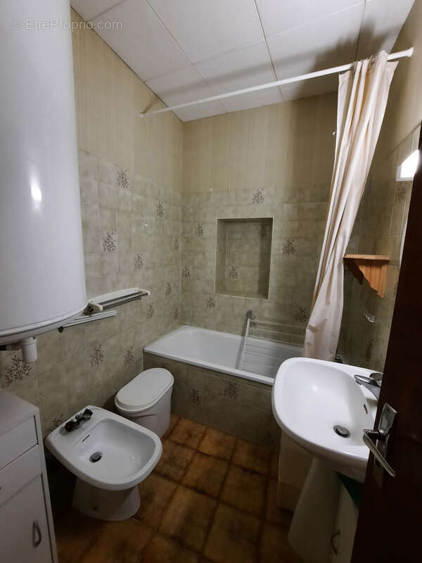 A vendre - Charmante maison de village 90 m2   Hameau paisible de Canals (Cornus) - photo 12