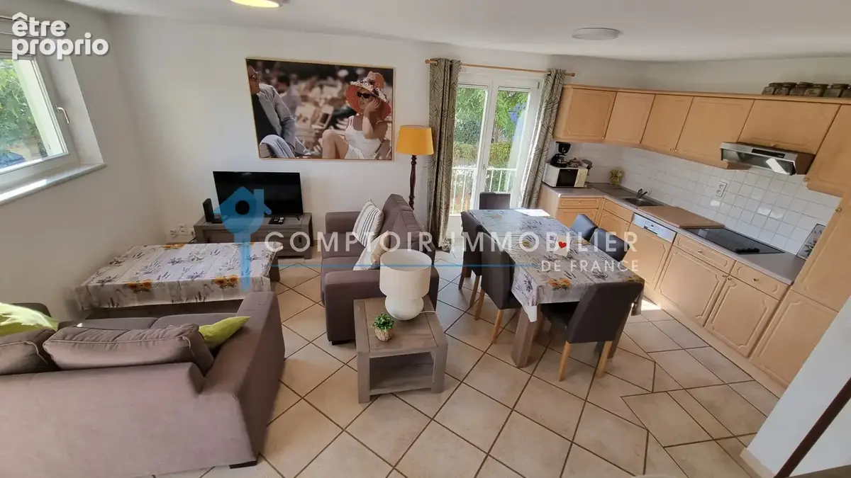 VAR (83) - À VENDRE - VIDAUBAN - Villa Triplex avec 3 chambres - photo 4