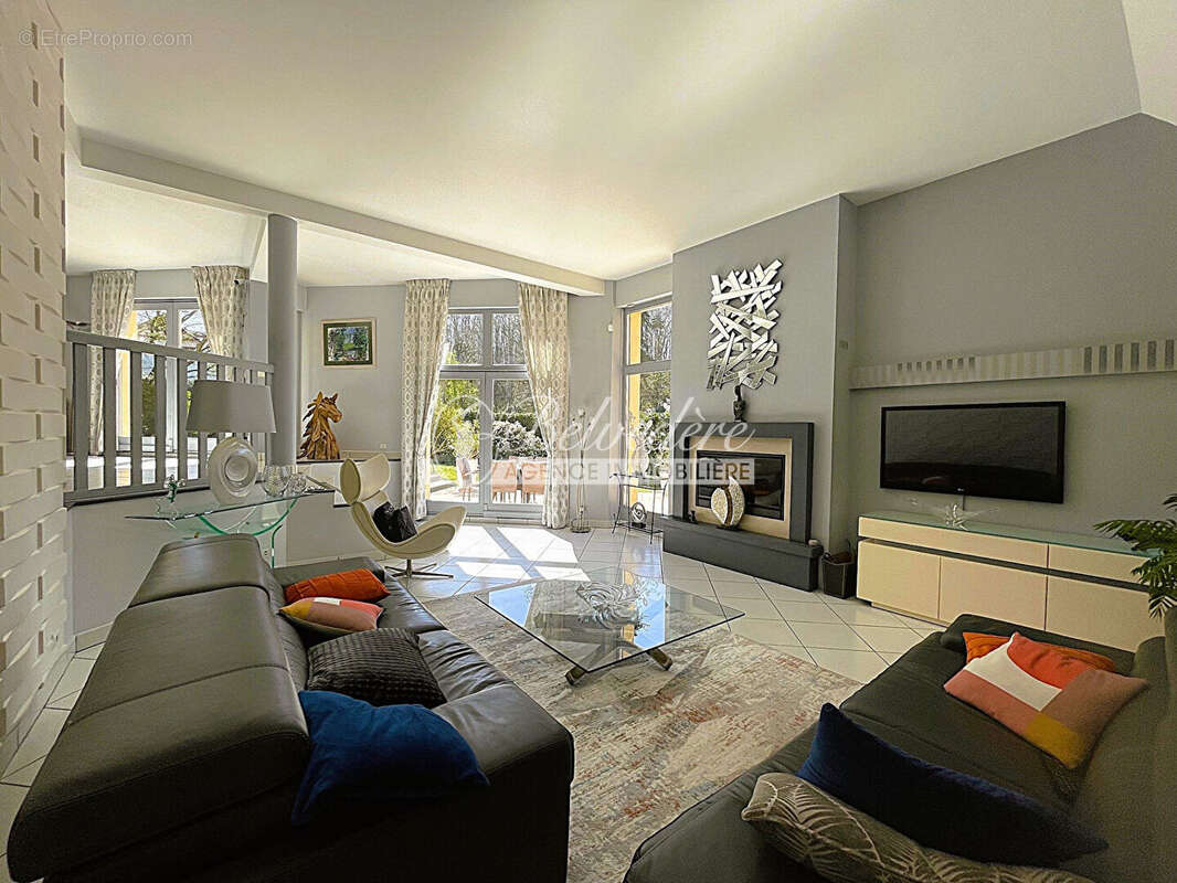 MAISON CHAUVRY - 8 pièce(s) - 267 m2 - photo 17