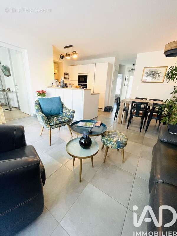 Appartement 80 m² à La Rochelle  - photo 7