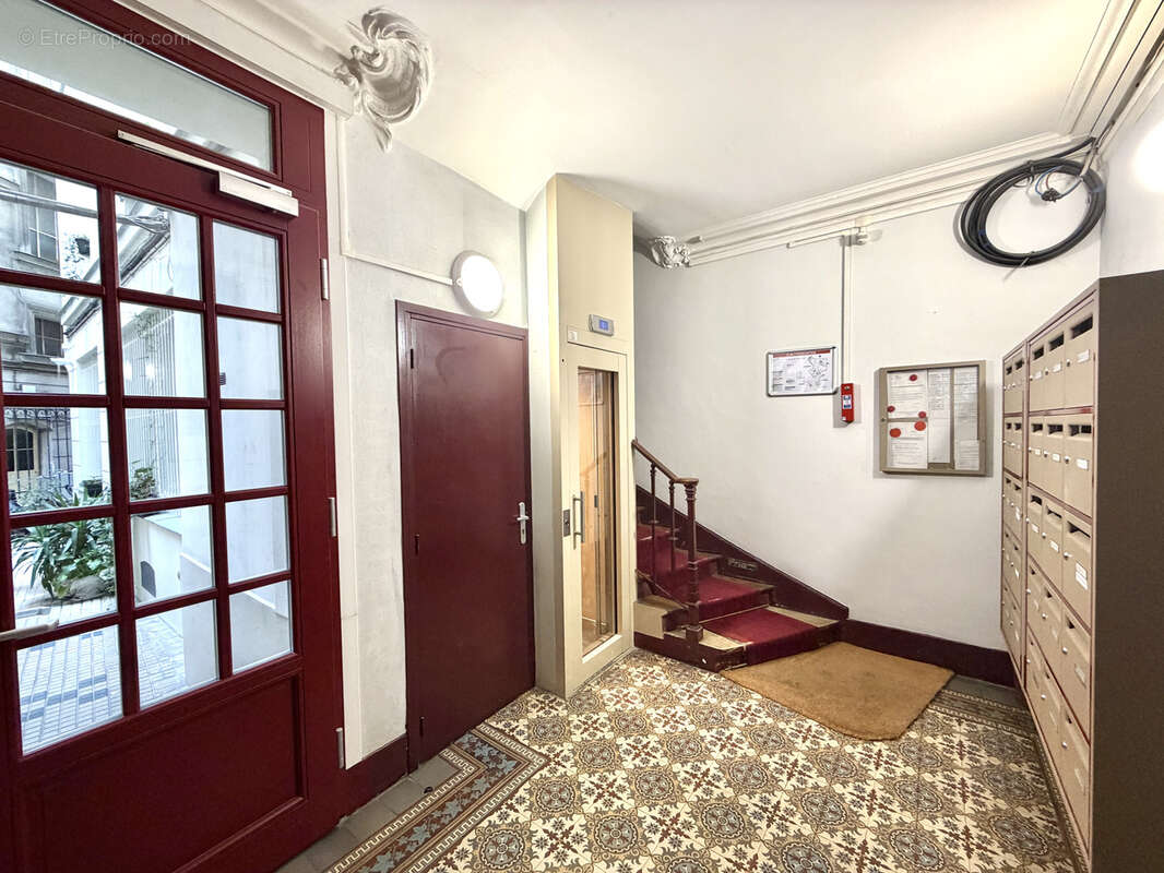 Appartement à PARIS-12E