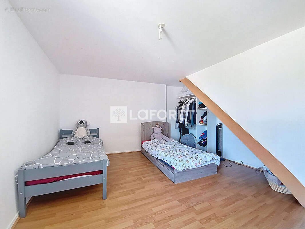 Maison à VERNEUIL-SUR-SEINE