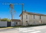 Maison à HIERSAC
