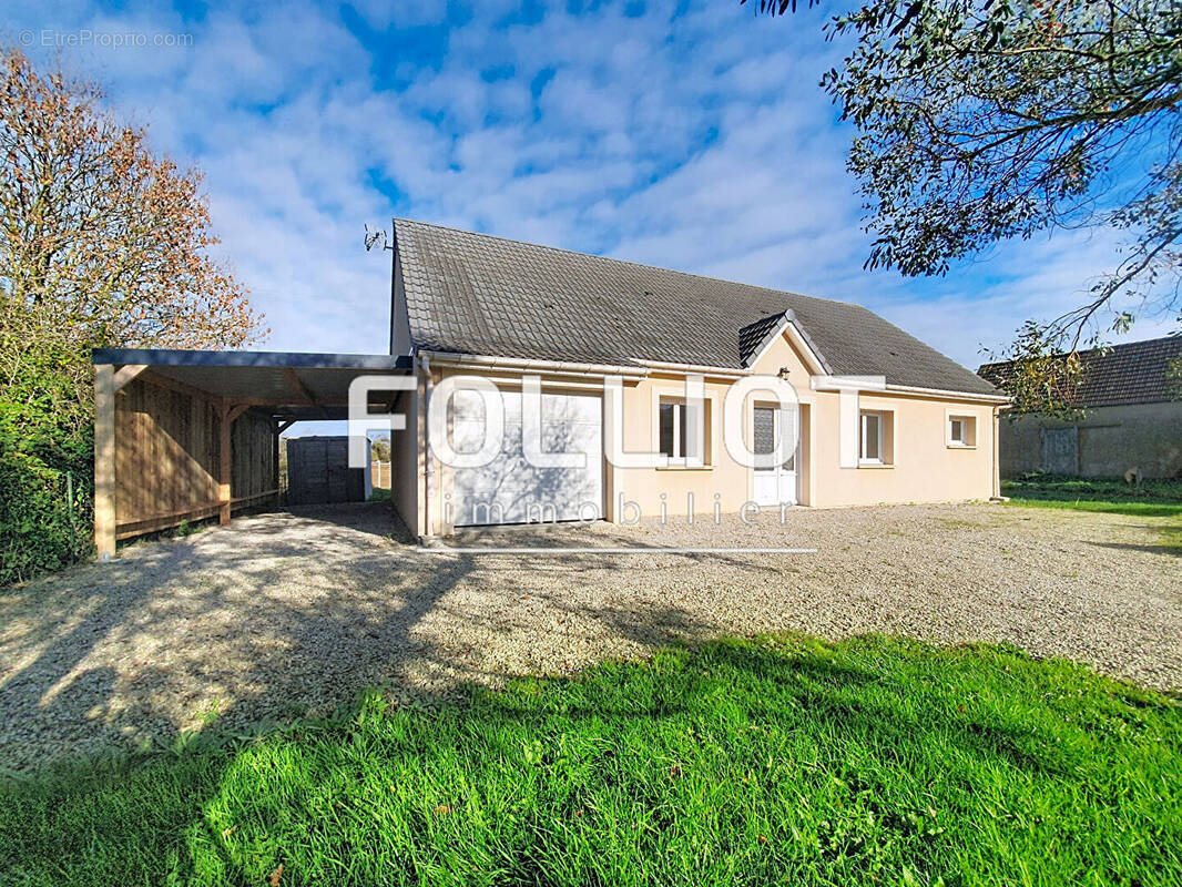 Maison à LA HAYE-DU-PUITS