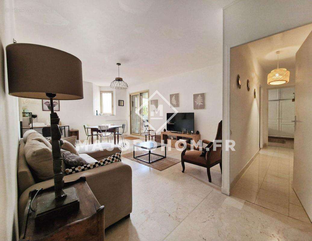 Appartement à MARSEILLE-8E