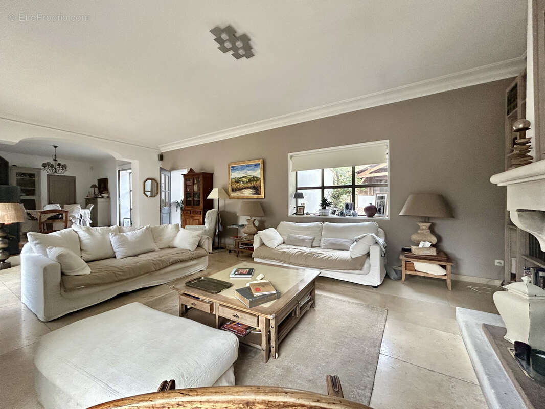 Maison à LA BOUILLADISSE