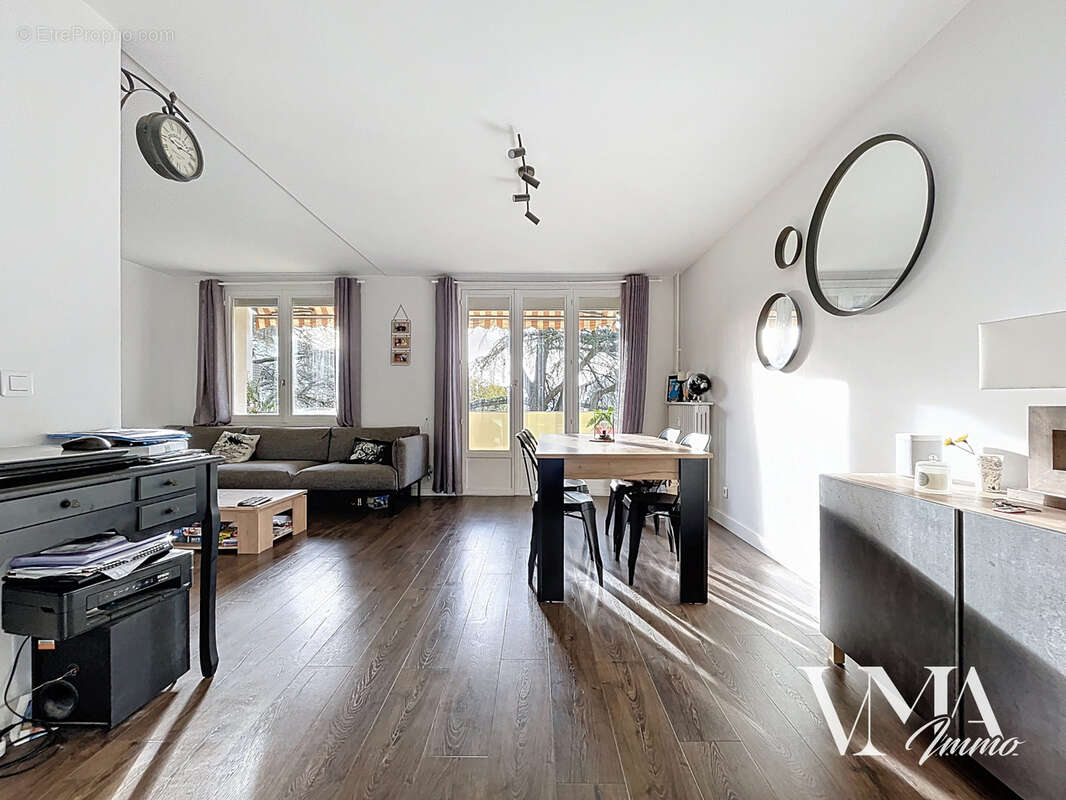 Appartement à CHAMPAGNE-AU-MONT-D'OR