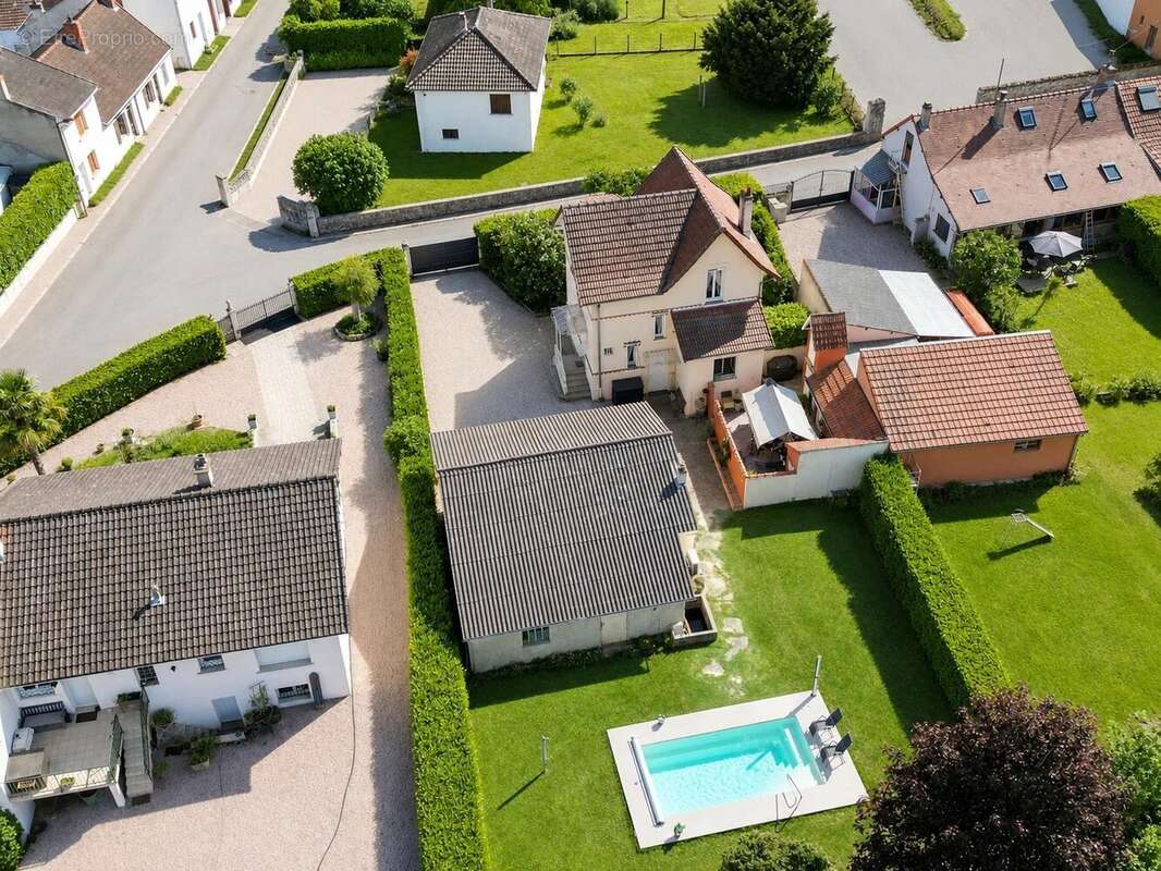Maison à SAINT-POURCAIN-SUR-SIOULE