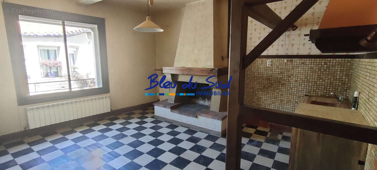 Cuisine 2 - Maison à ESTOHER