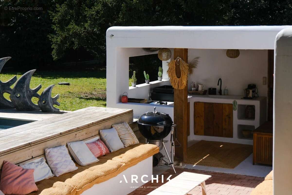 Maison 203 m² à Mios  - photo 15