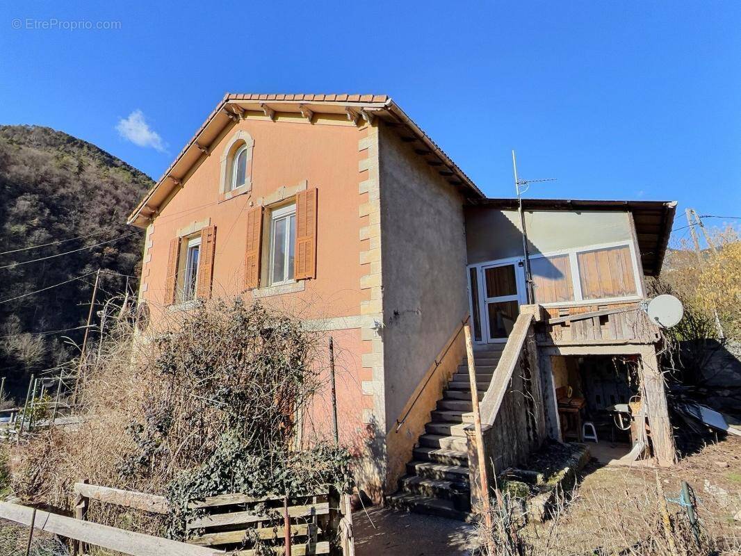 Maison à ROQUEBILLIERE