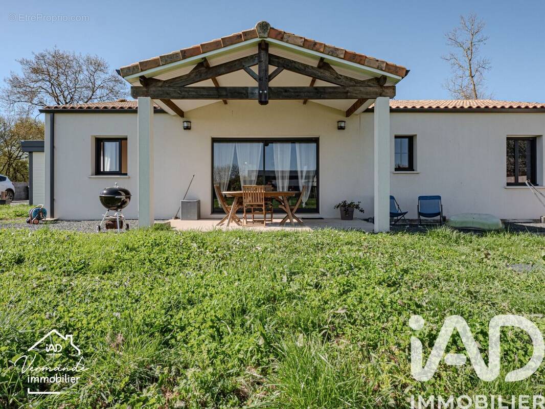Photo 1 - Maison à PUYRAVAULT