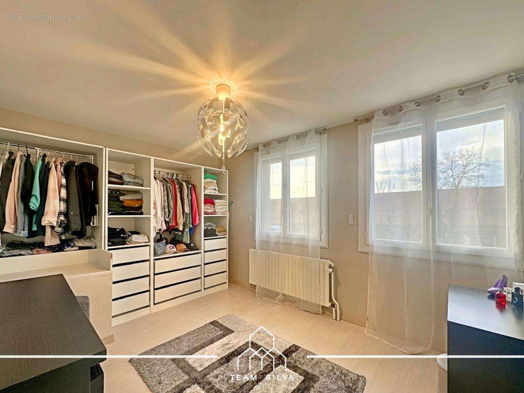 Maison à ROUSSILLON