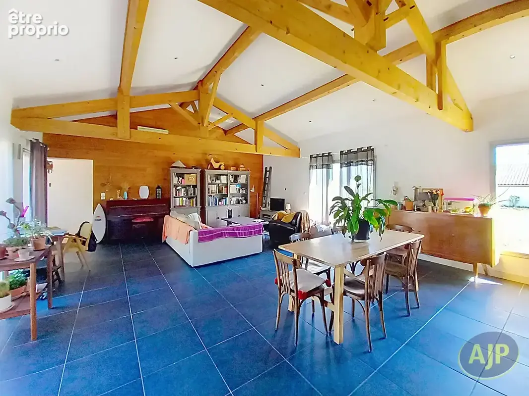 Maison d'environ 140m² - 3 chambres sur Lesparre-Médoc ! - photo 7