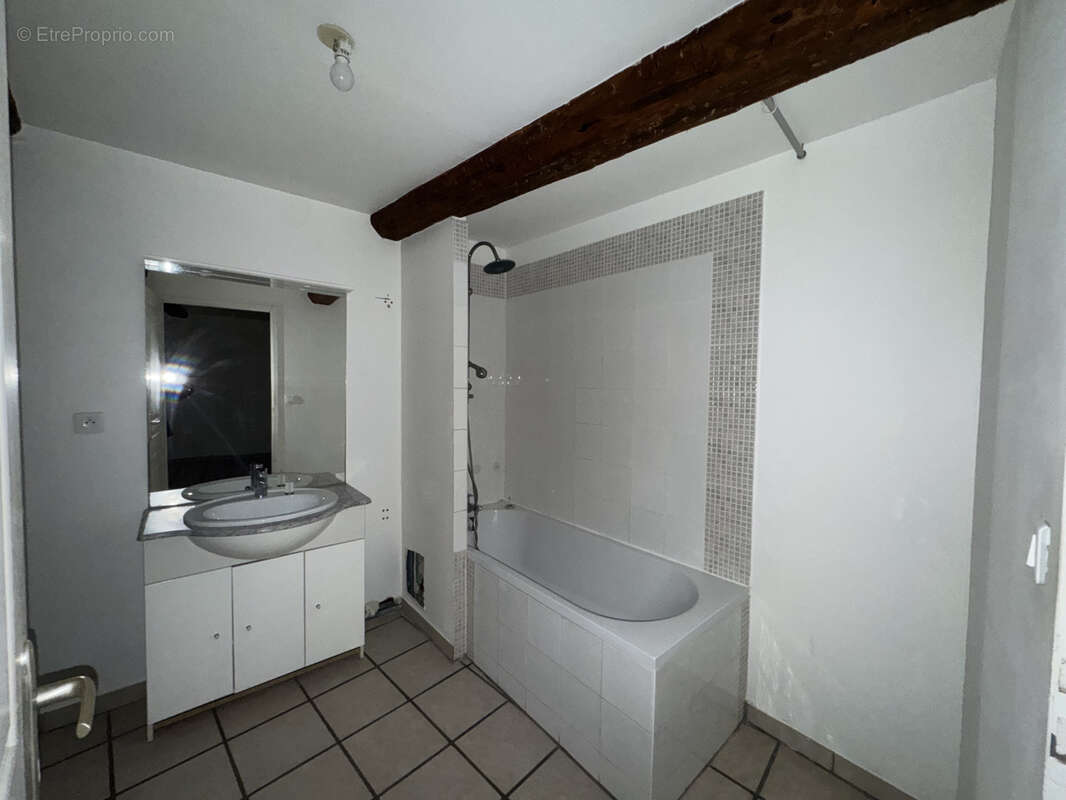 Maison à COURSAN