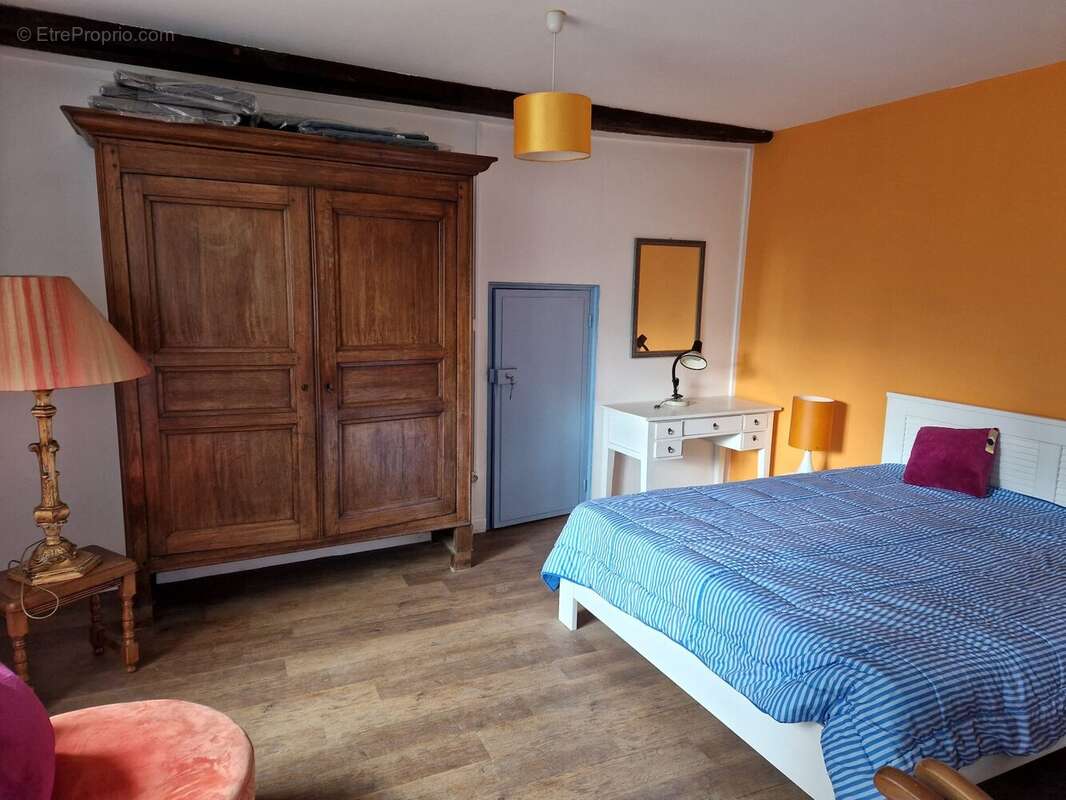 Appartement à LEVERNOIS