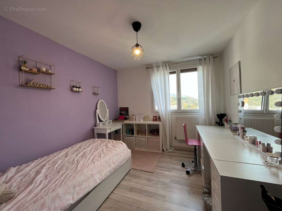 Appartement à SASSENAGE