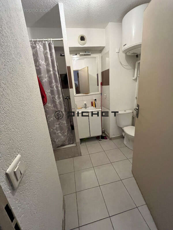 Appartement à MARSEILLE-3E