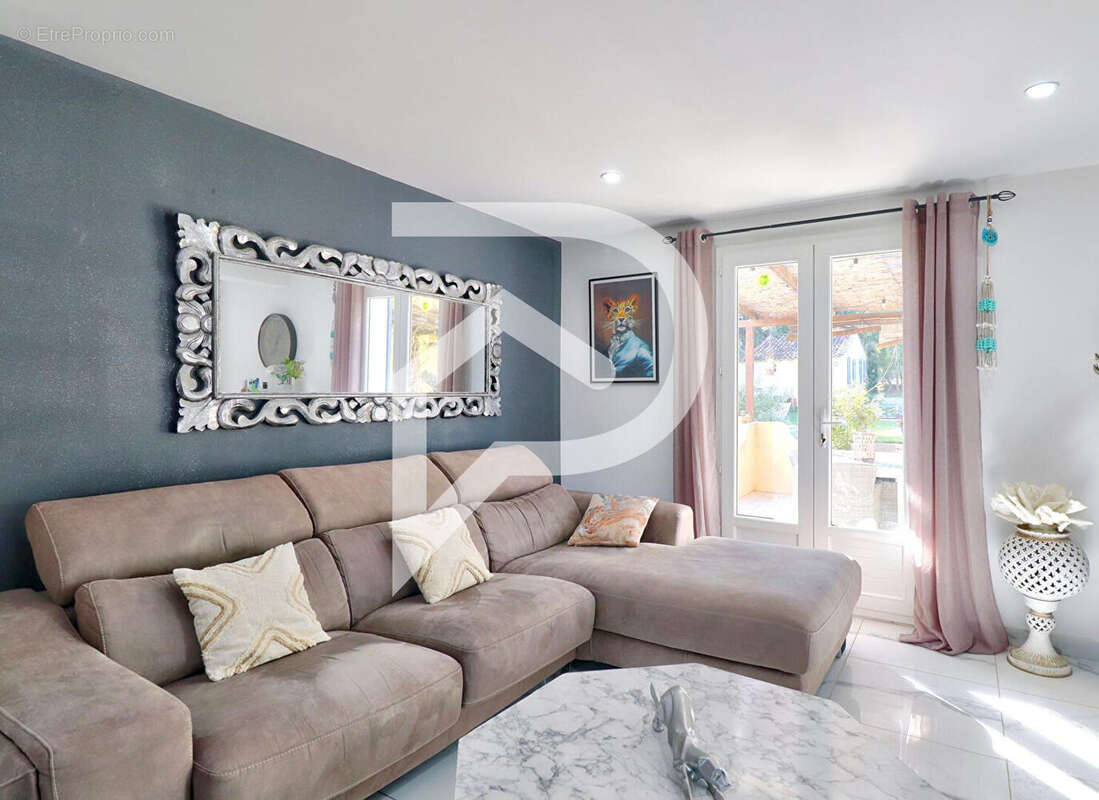 Maison à SAINT-JULIEN