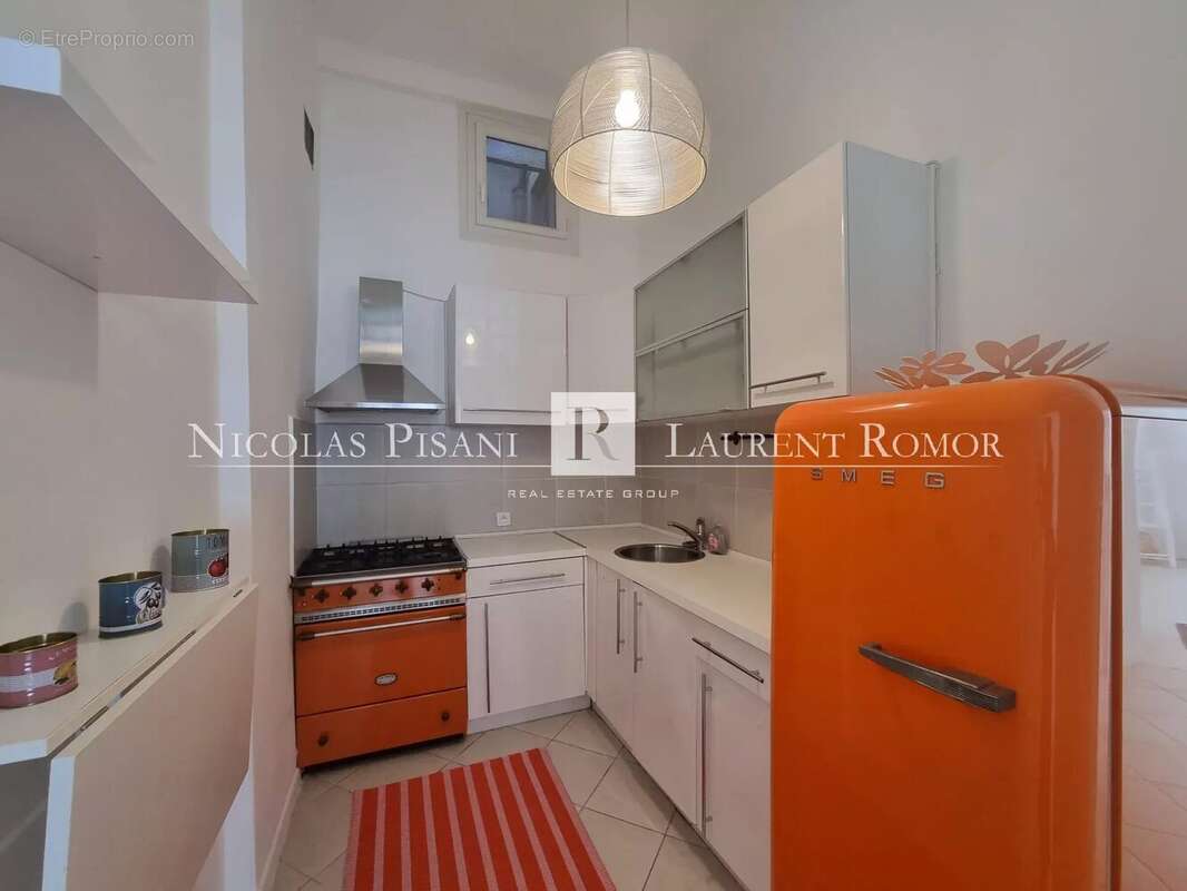 EXCLUSIVITÉ - VILLEFRANCHE SUR MER - 3 pièces situé au cœur de la vieille ville. - photo 3