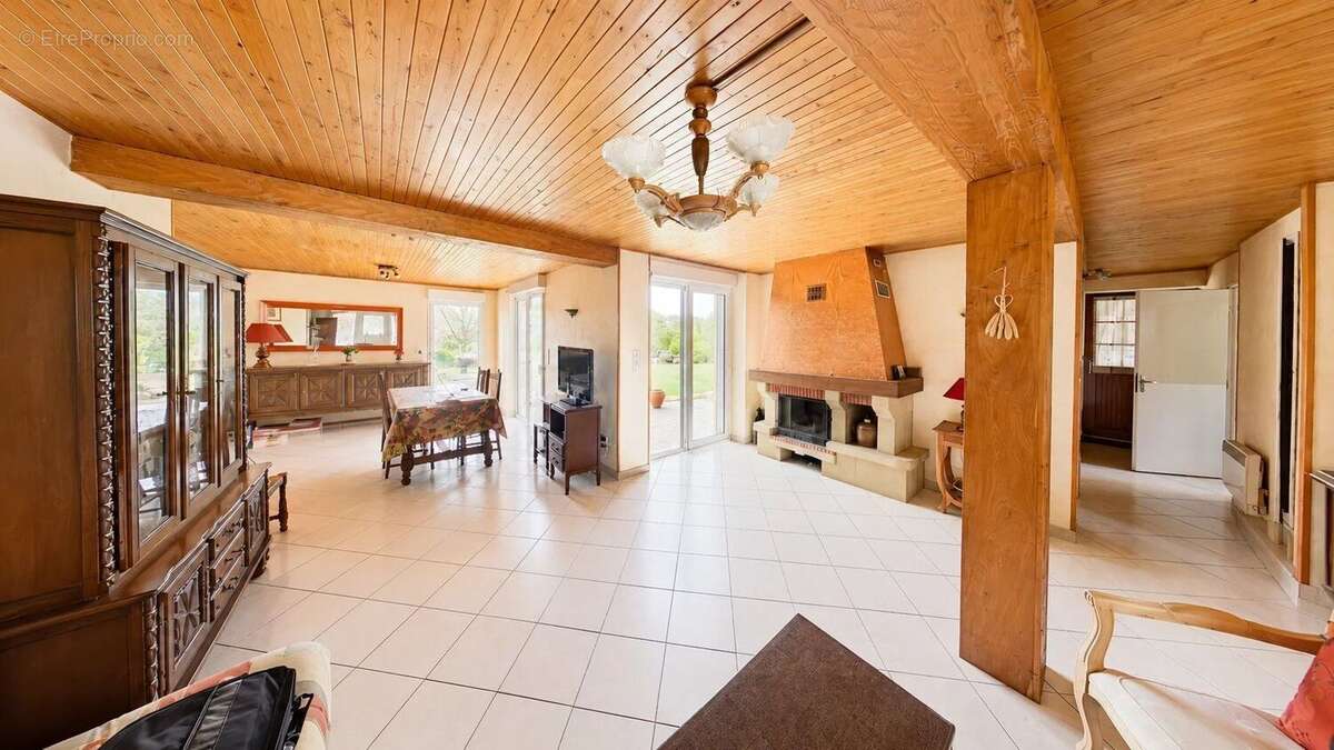 Maison à CAZALS