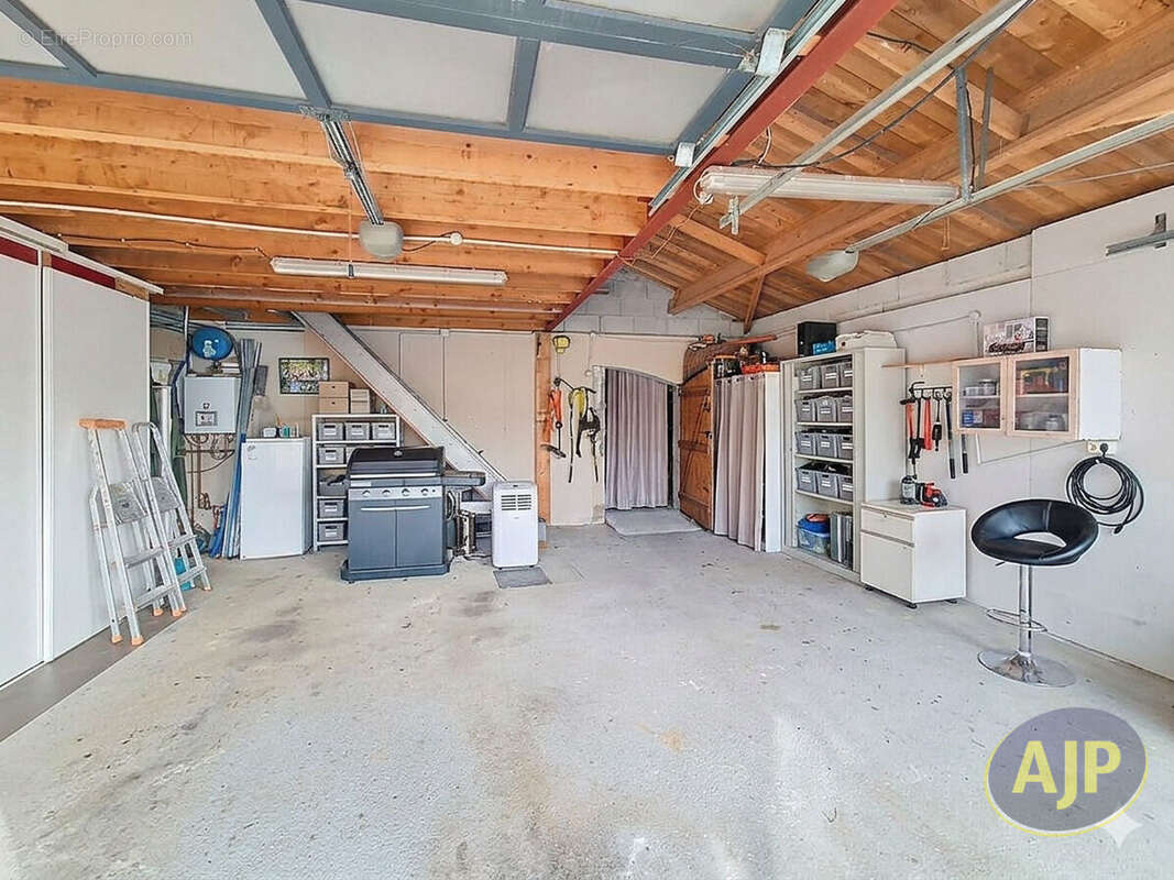 Maison à L'HERBERGEMENT