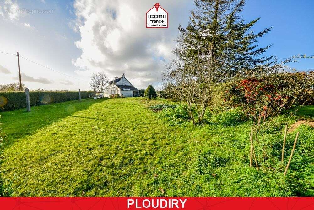 Maison à PLOUDIRY