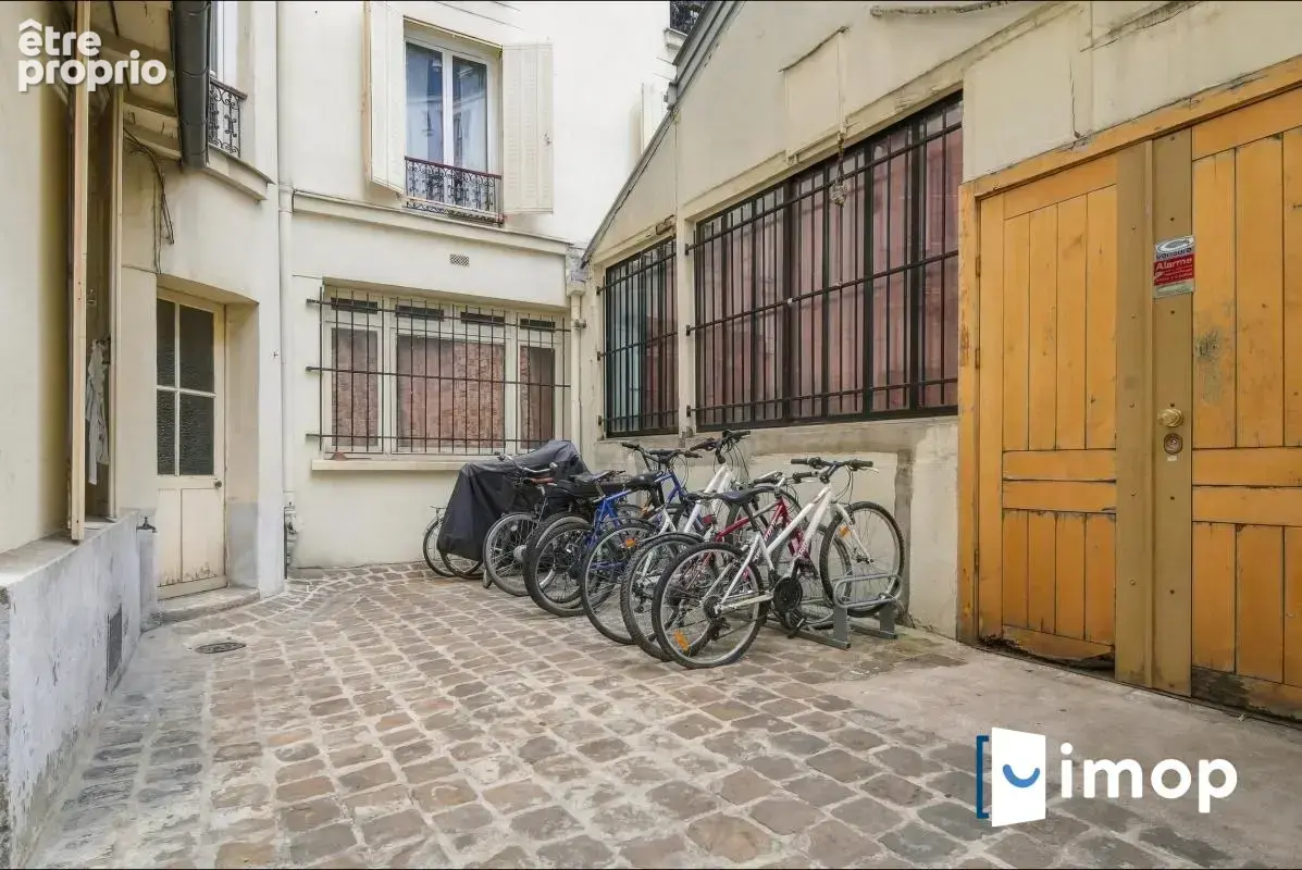 Dernier étage avec vue Sacré-Cœur – 3 pièces en parfait état - photo 11