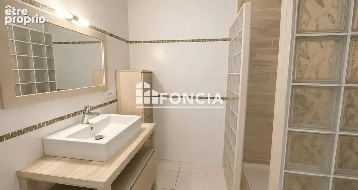 À VENDRE – GENAY – Maison familiale 3/4 chambres – 103 m² – Parcelle 367 m² – Environnement calme - photo 5