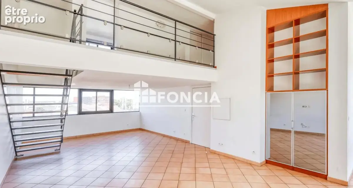 TOULOUSE  Avenue de LOMBEZ : Duplex atypique 140m² en dernier étage avec terrasse plein Sud - photo 2