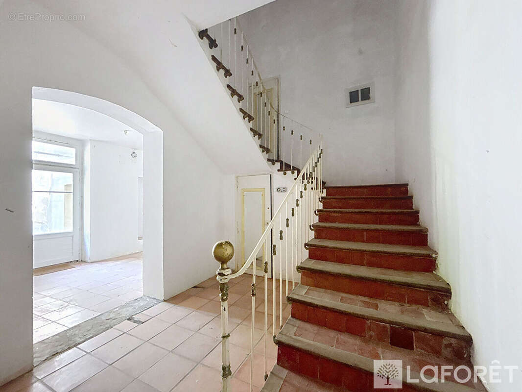 Appartement à COURTHEZON