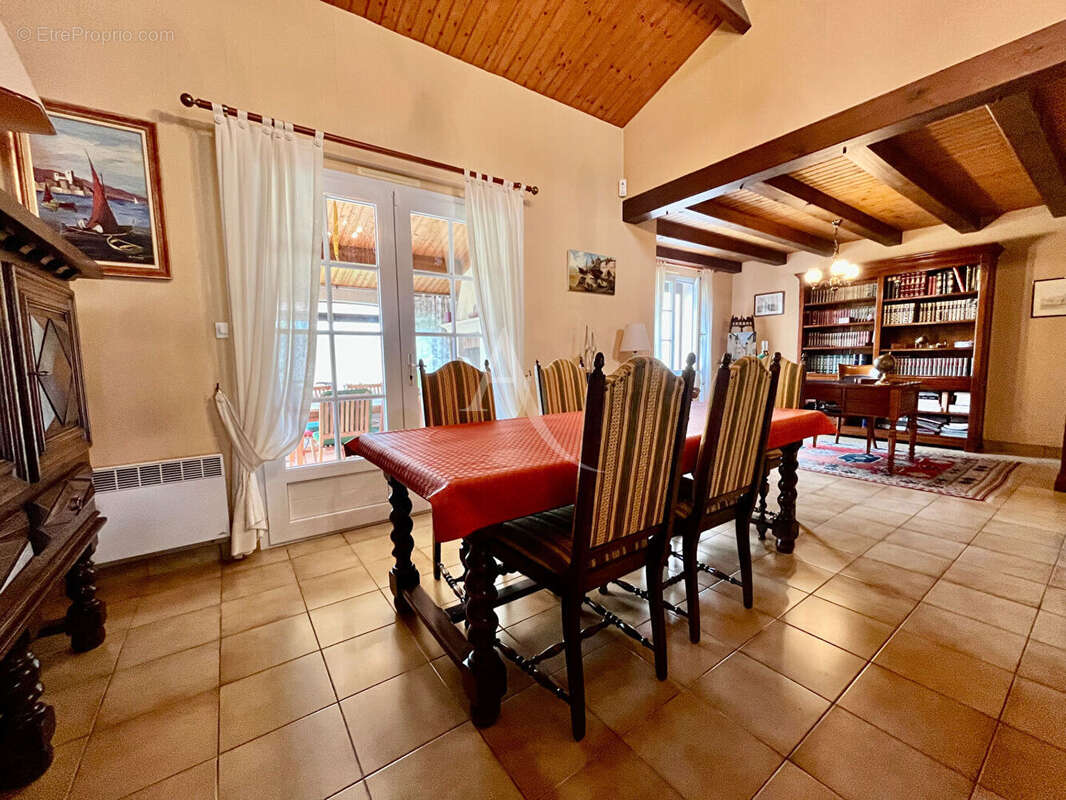 Maison à SAINT-HILAIRE-DE-RIEZ