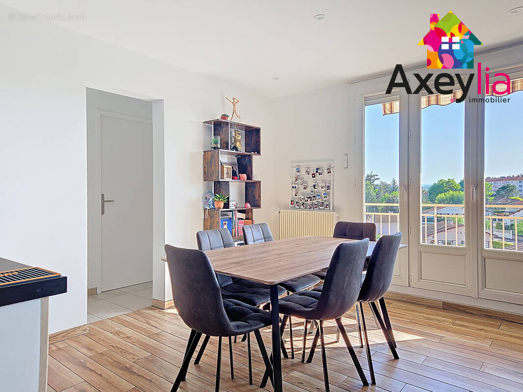 Appartement à RIORGES