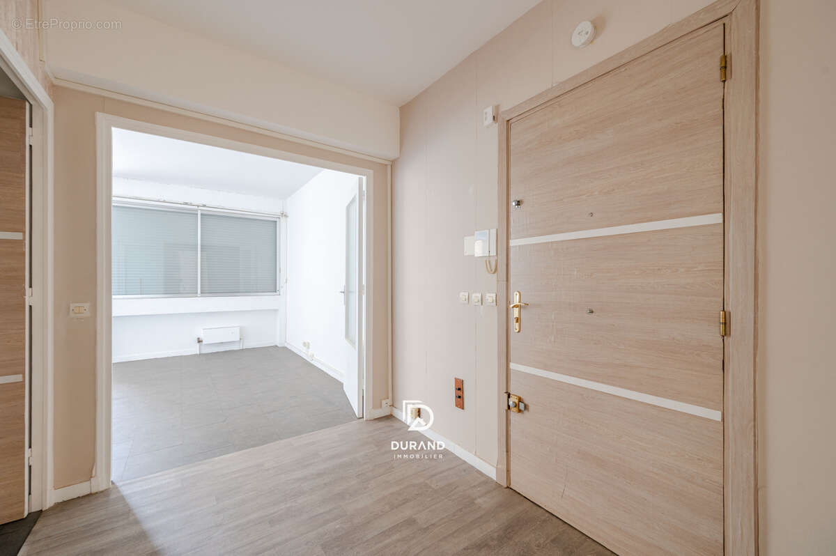 Appartement à MARSEILLE-8E