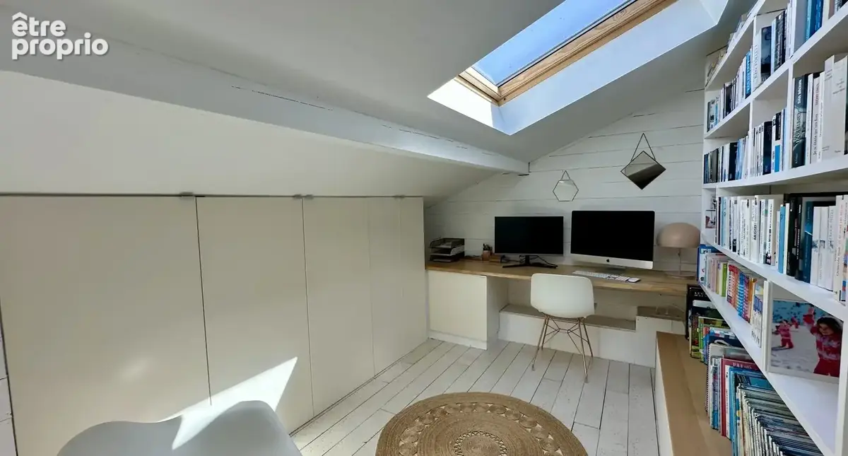 Villa contemporaine de 6 pieces de 133 m2 avec piscine et garage - photo 18