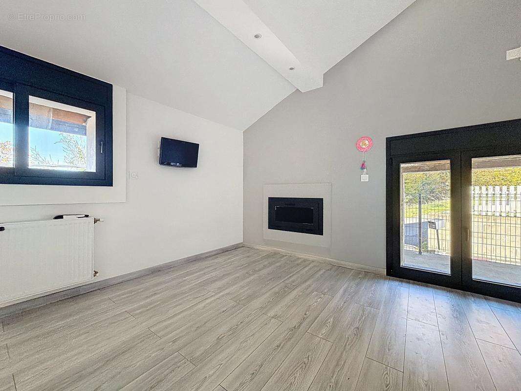 Maison à SAINT-QUENTIN-SUR-ISERE