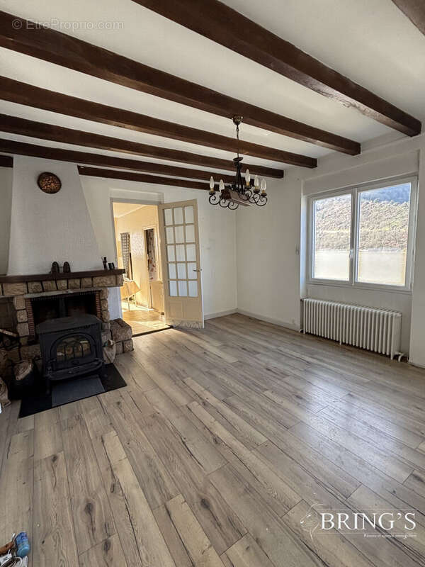 Appartement à SAINT-PAUL-EN-CORNILLON