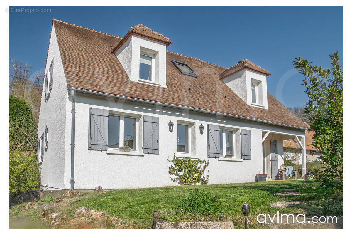 Maison à SAINT-NOM-LA-BRETECHE