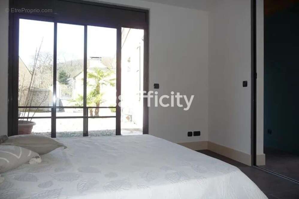 Maison 170 m² à Lezignan  - photo 12