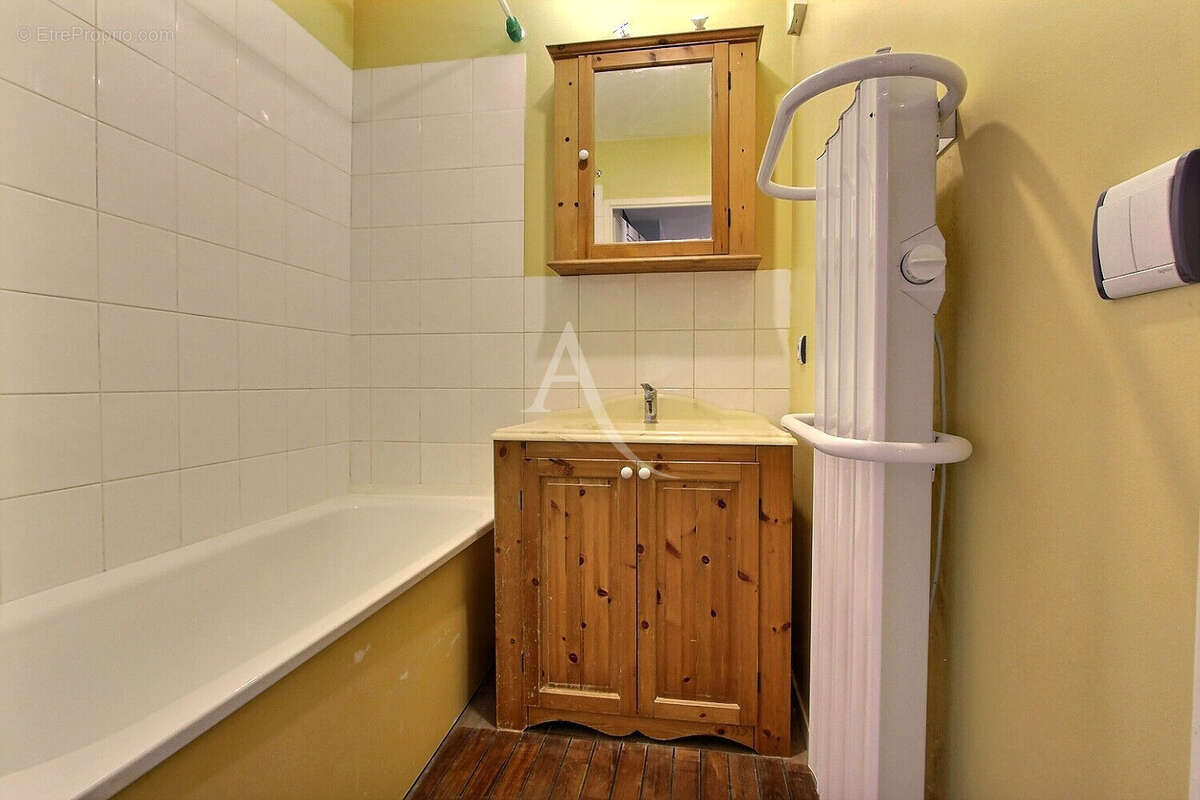 Appartement à VILLENEUVE-LA-GARENNE