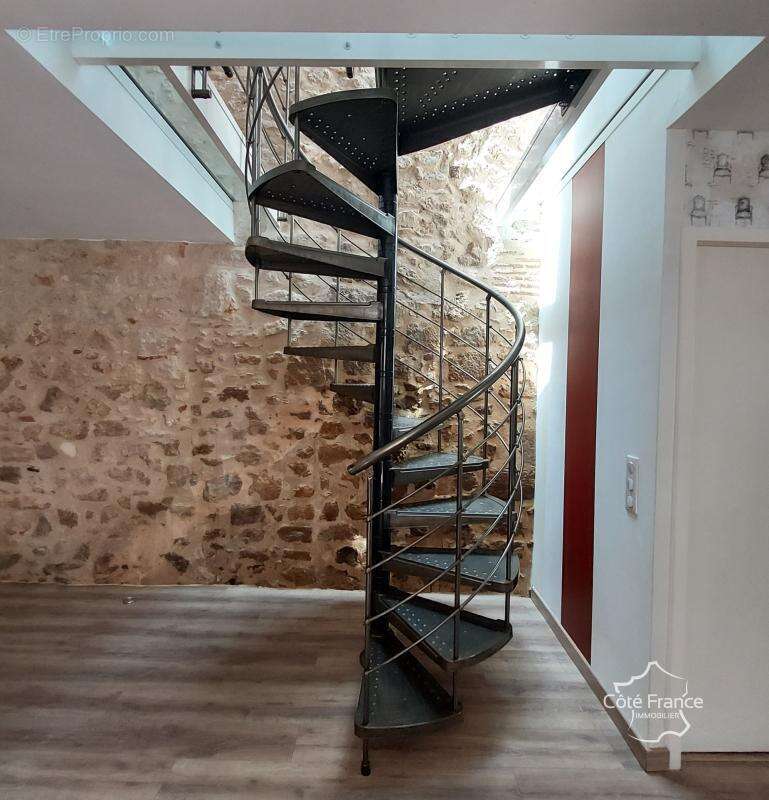 Maison de ville en pierres   Charme, cachet et cour privée - photo 4