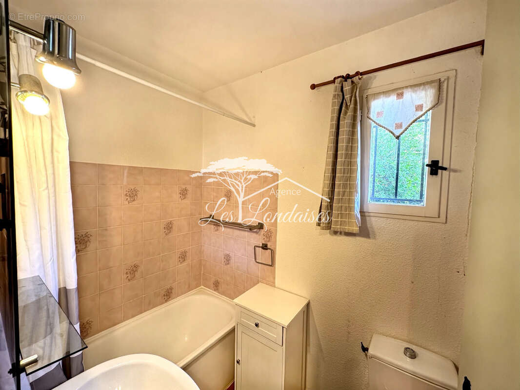 Appartement à LA LONDE-LES-MAURES