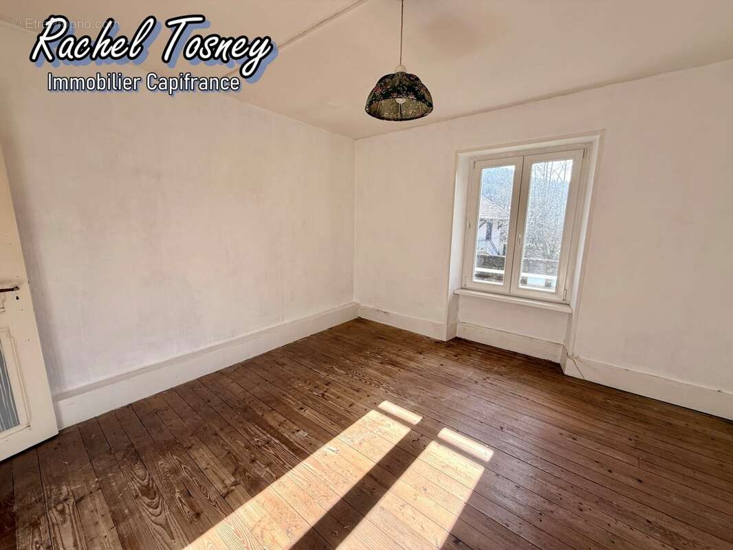 Appartement T2 à rénover, à vendre PLANCHER LES MINES (70290) - photo 2
