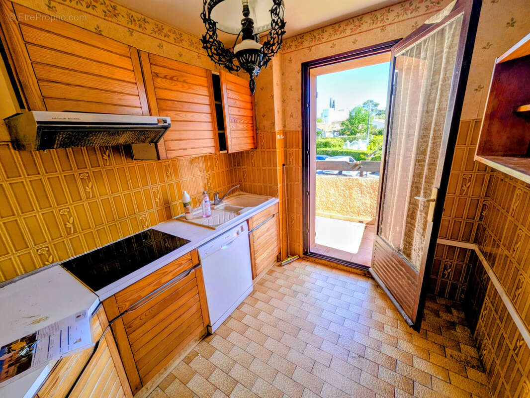 Appartement à SAINT-CYR-SUR-MER