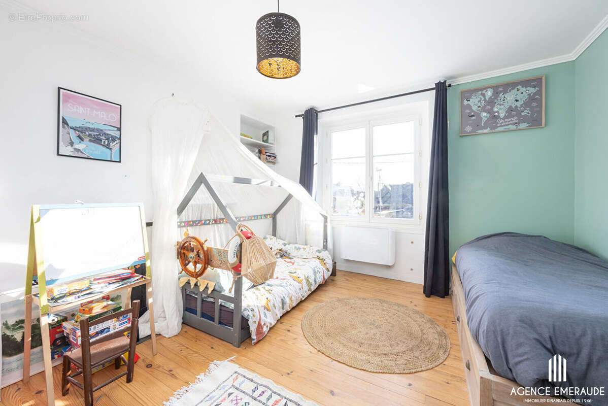 Maison à LA RICHARDAIS