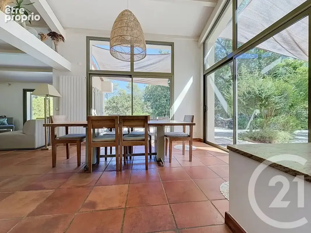 Maison 6 pièces 180 m² à vendre à La Roquette-Sur-Siagne (06550) - photo 11