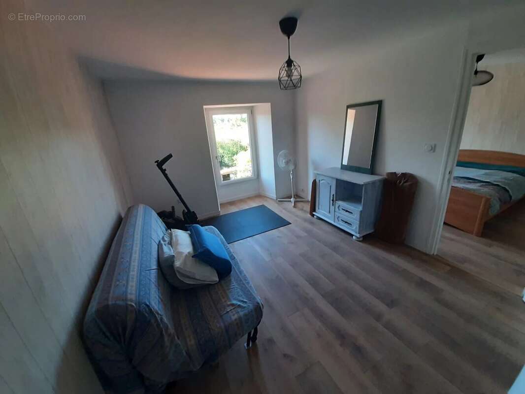 Maison à MONTOURNAIS