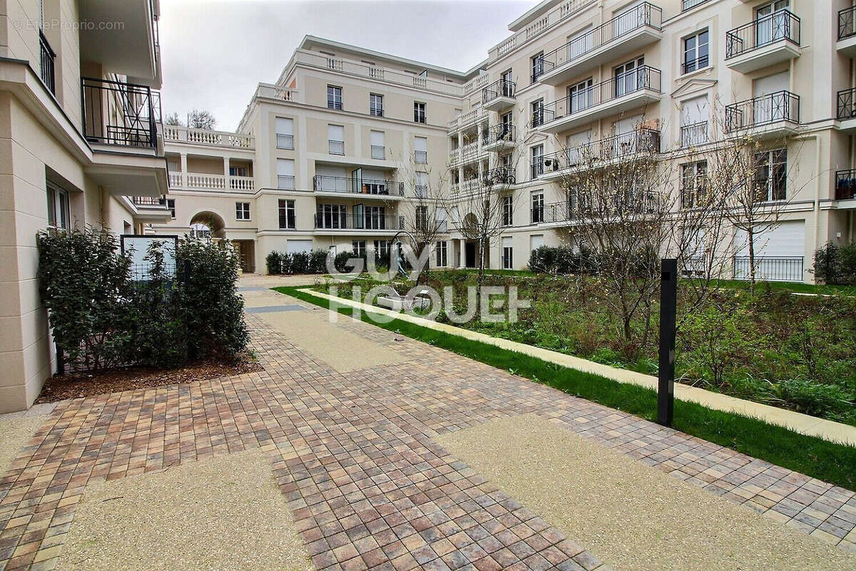 Appartement à PUTEAUX