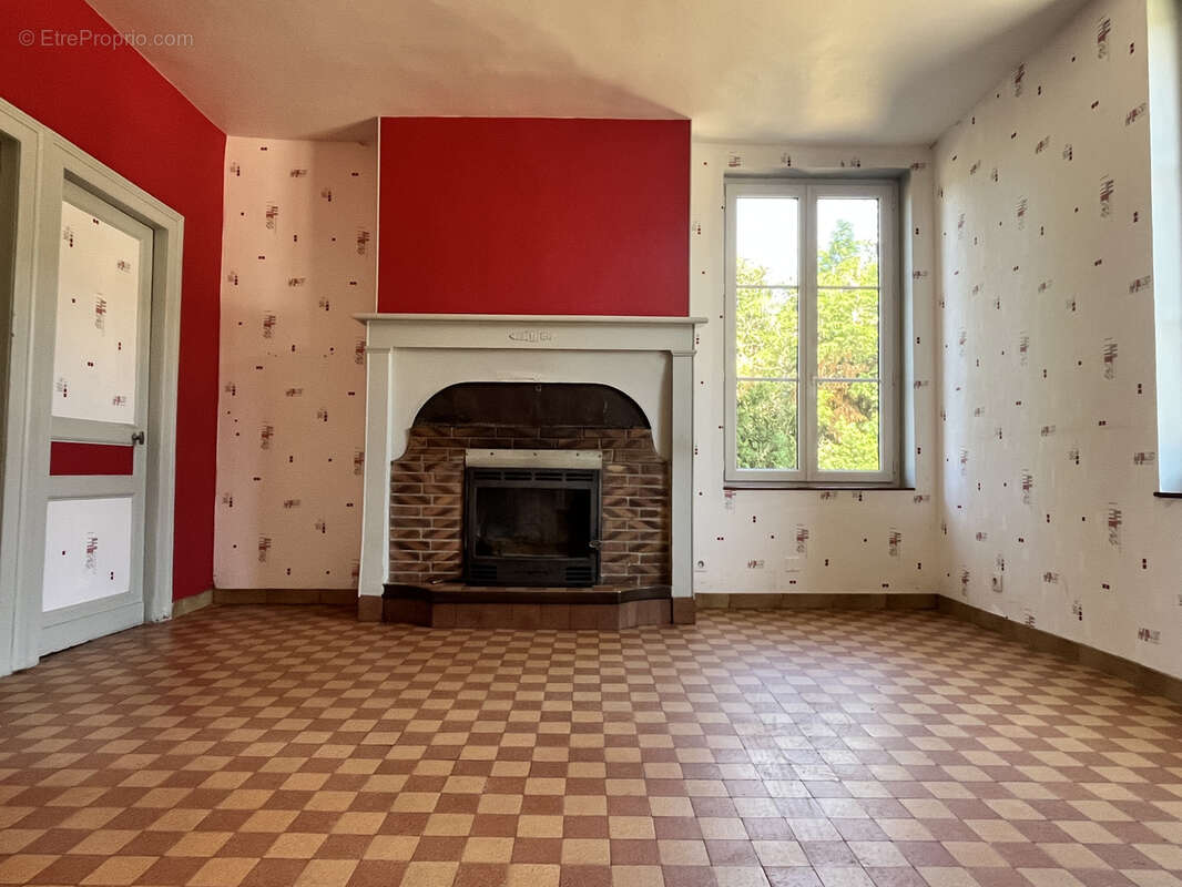 Maison bourgeoise en briques avec dépendance, jardin 1900m2 et fort potentiel- Proche VIMOUTIERS - photo 8