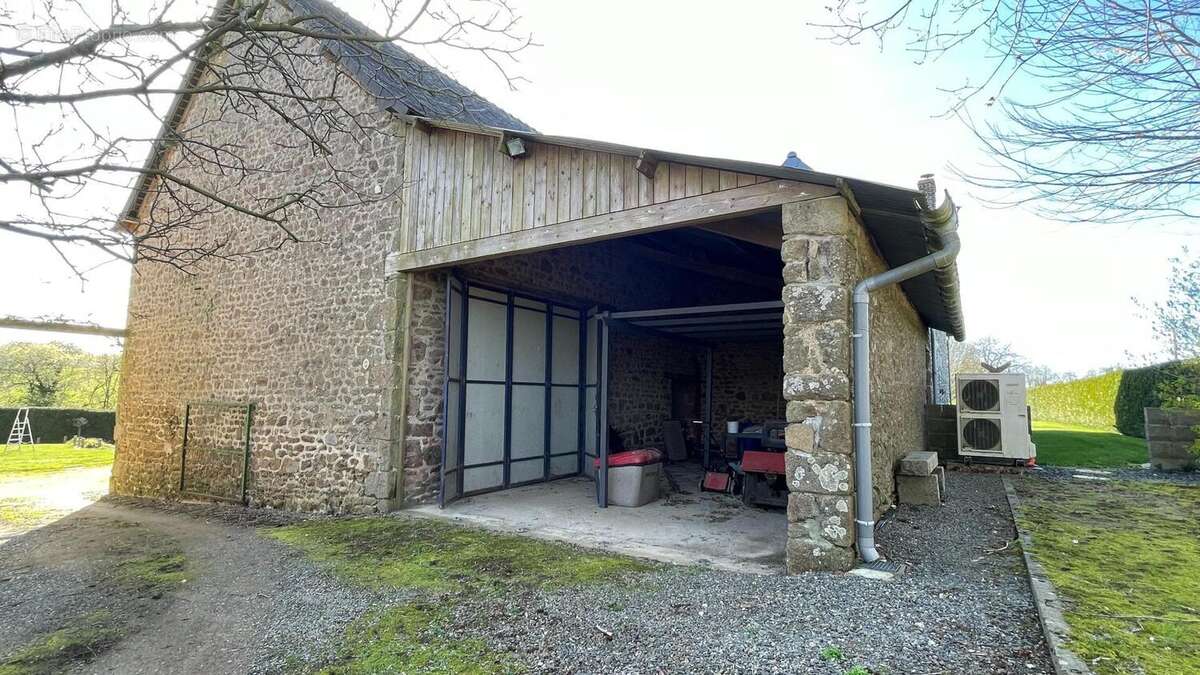 Maison 181 m² à Le Horps  - photo 6
